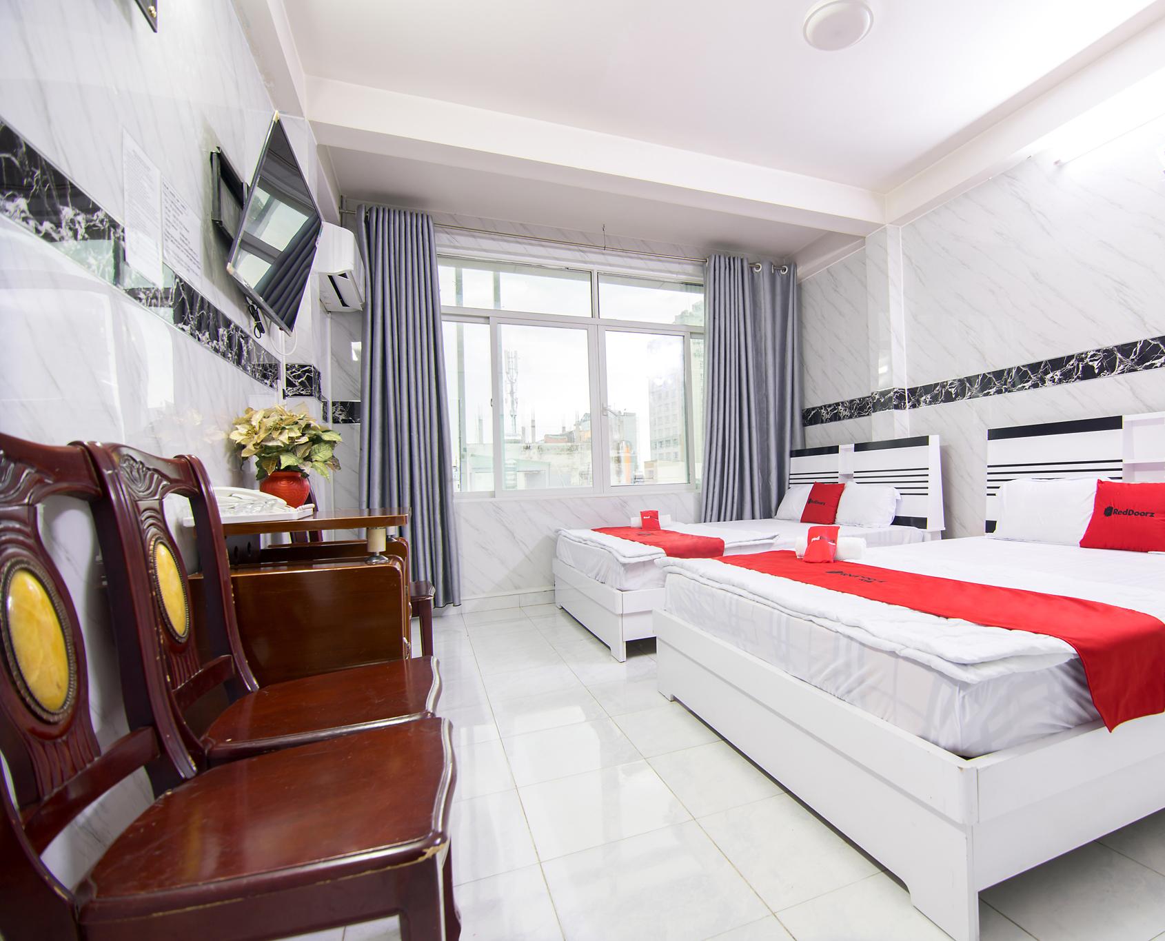 Reddoorz Plus Near Ben Thanh Market Хошимін Екстер'єр фото
